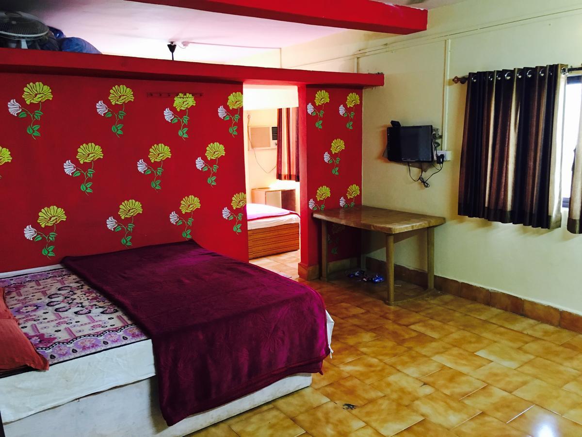 Hotel Madhumalti Matheran Zewnętrze zdjęcie